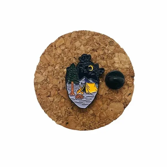 ✨Human Heart Lapel Enamel Pin Broch Camping Tent Fire With Moon & Tree Design✨ - Picture 3 of 5